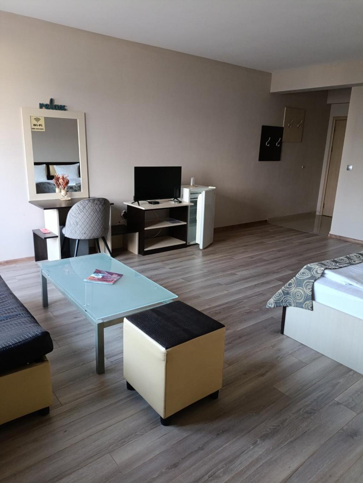 Alexander Hotel Asenovgrad ภายนอก รูปภาพ