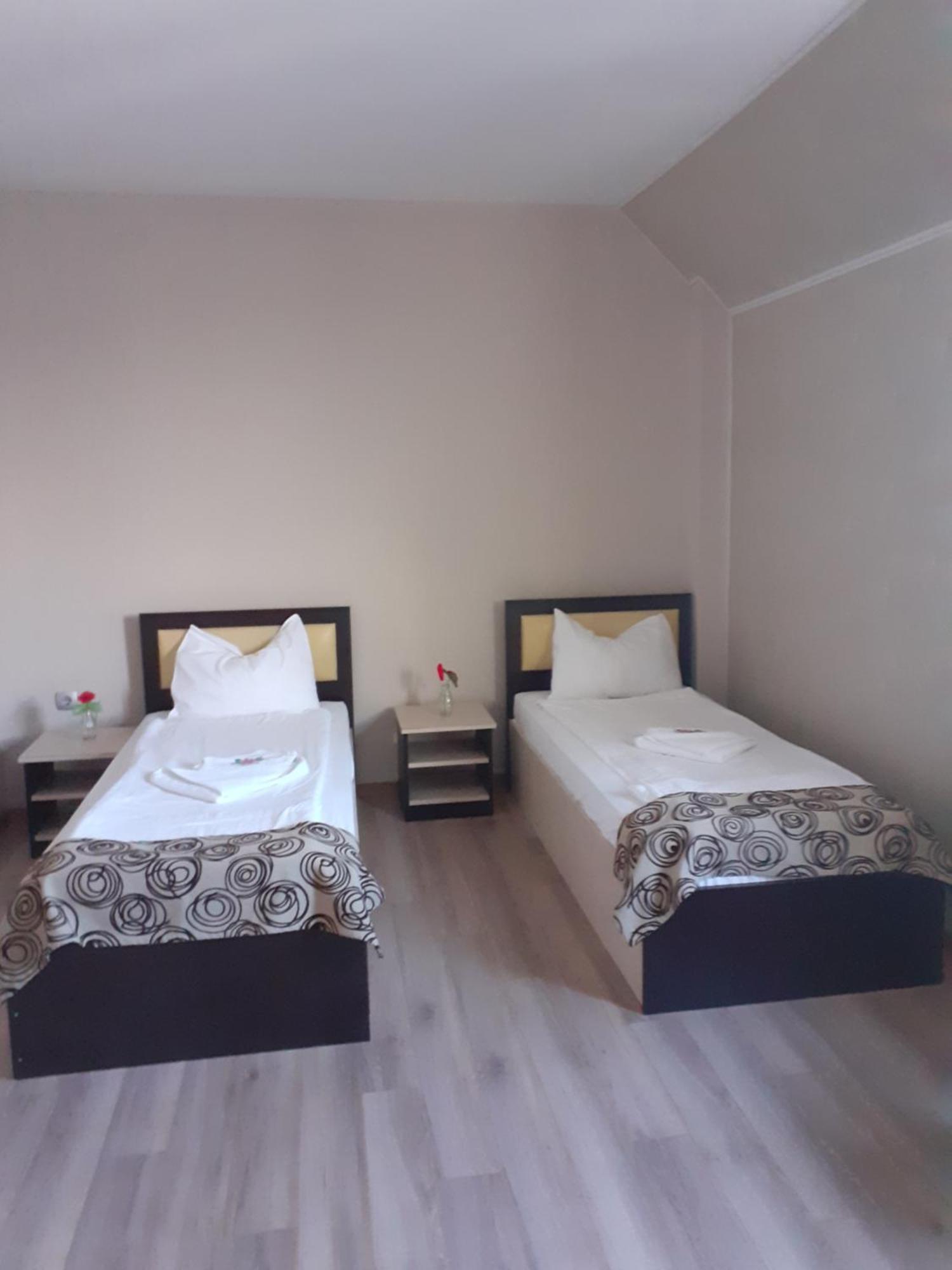 Alexander Hotel Asenovgrad ภายนอก รูปภาพ
