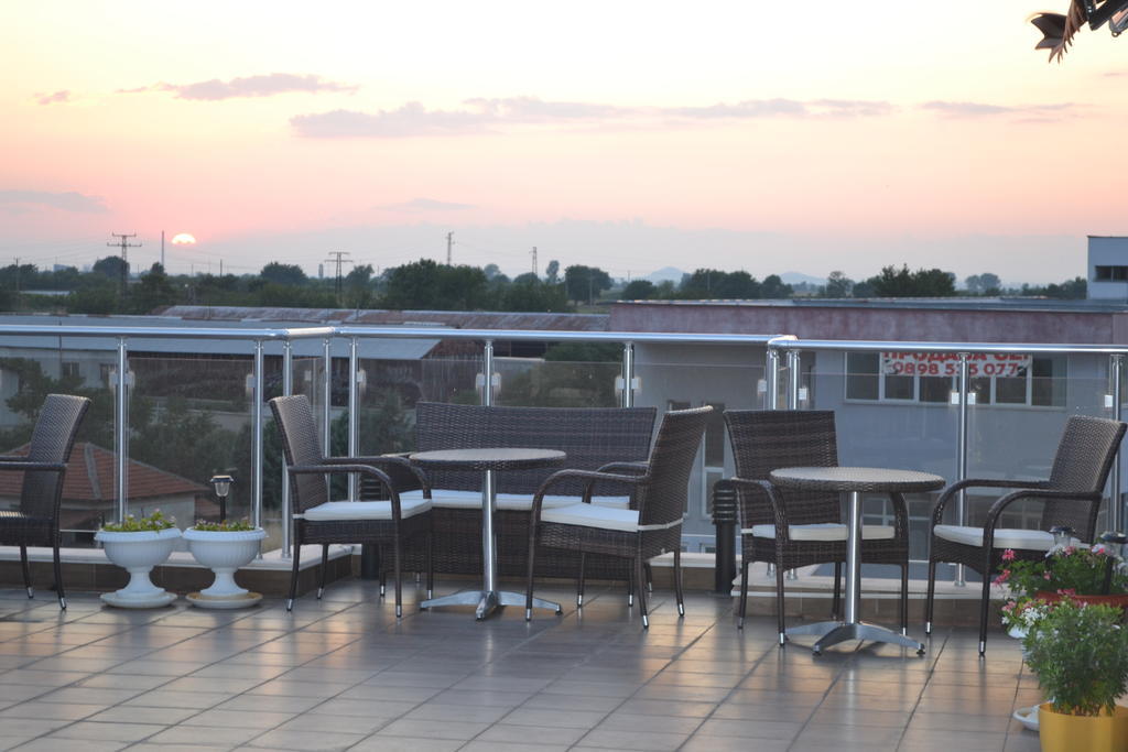 Alexander Hotel Asenovgrad ภายนอก รูปภาพ