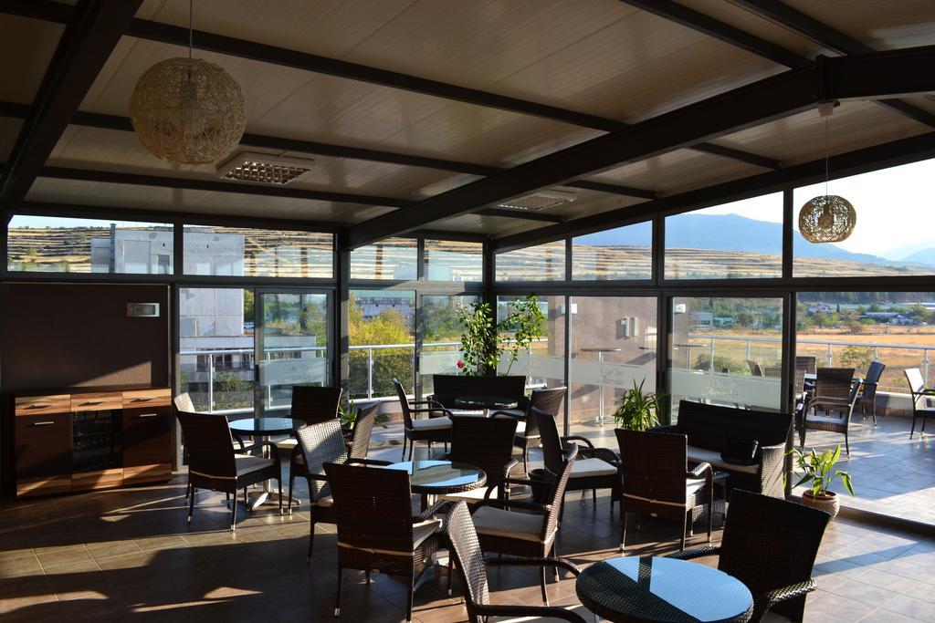 Alexander Hotel Asenovgrad ภายนอก รูปภาพ