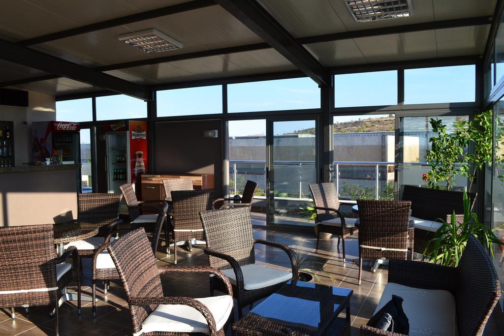Alexander Hotel Asenovgrad ภายนอก รูปภาพ