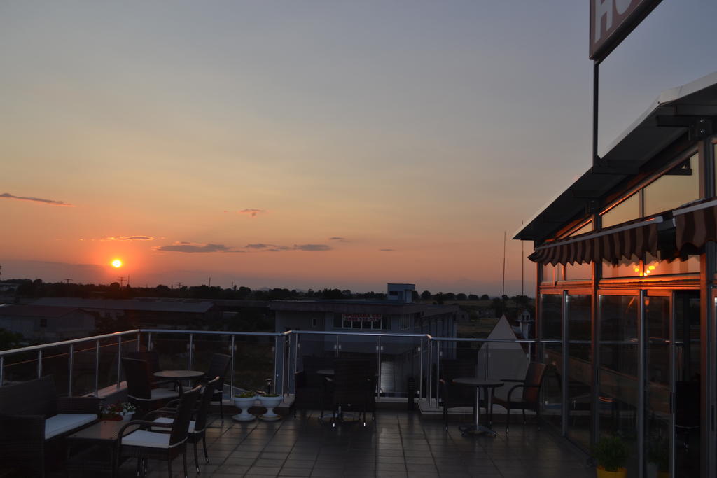 Alexander Hotel Asenovgrad ภายนอก รูปภาพ